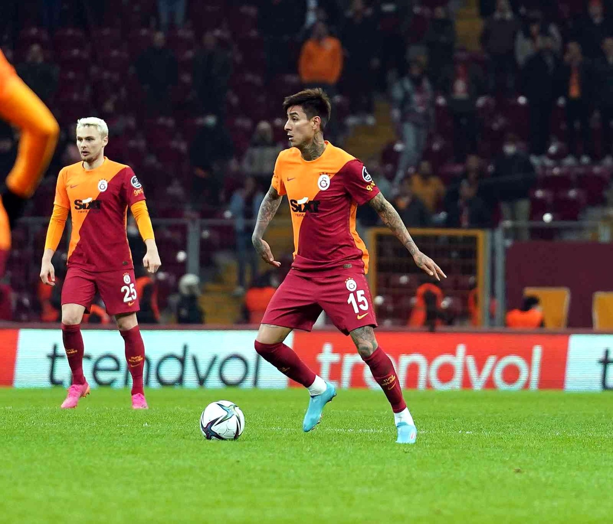 Erick Pulgar\'ın korona virüs testi pozitif çıktı