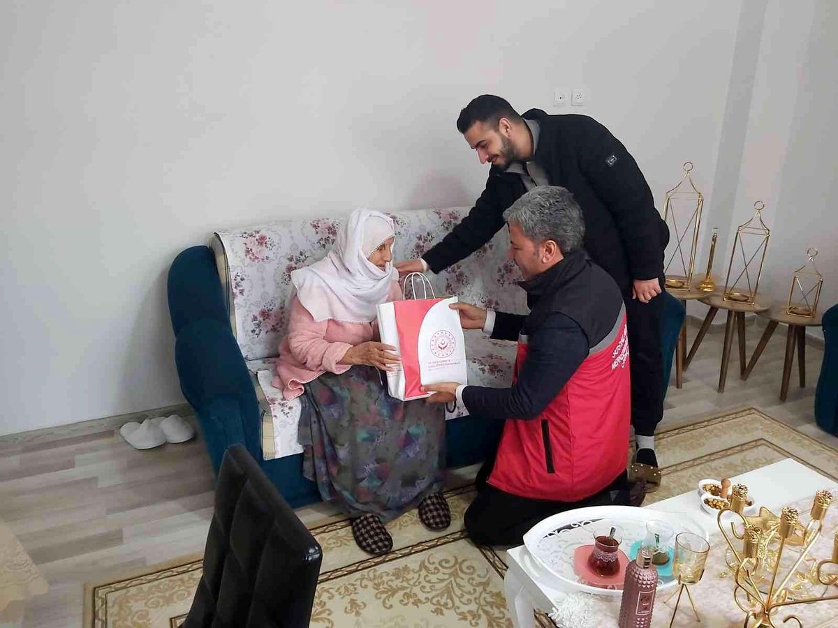 Genç\'te yaşlılar ziyaret edildi