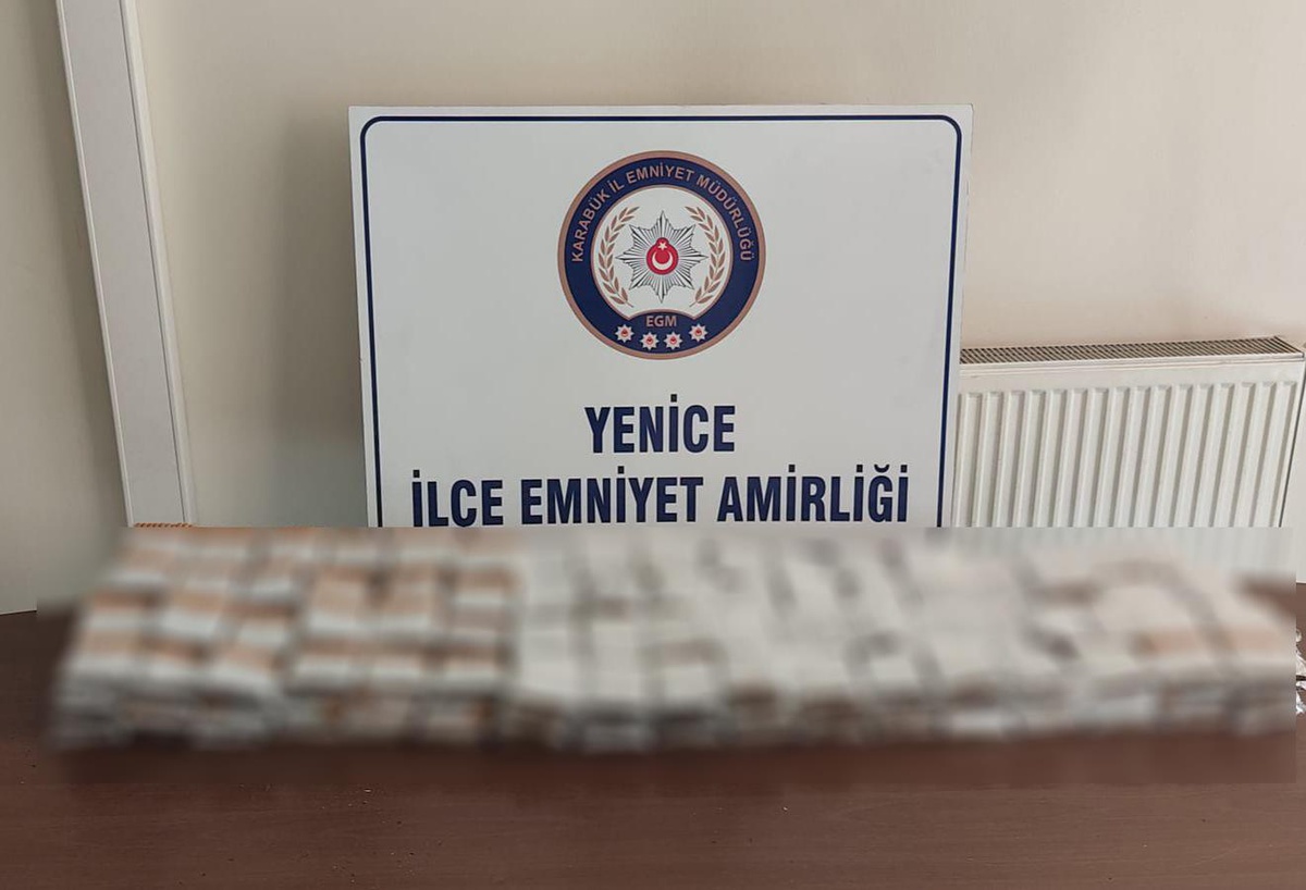 Son dakika haberleri! Kaza yapan otomobilden 384 paket kaçak sigara çıktı