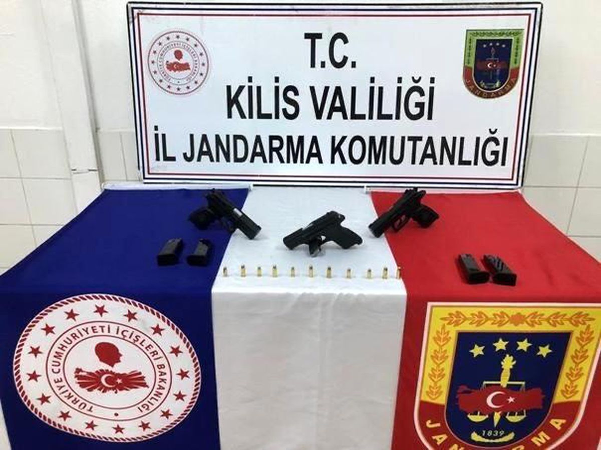 Kilis\'te tabanca ile mühimmat operasyonu