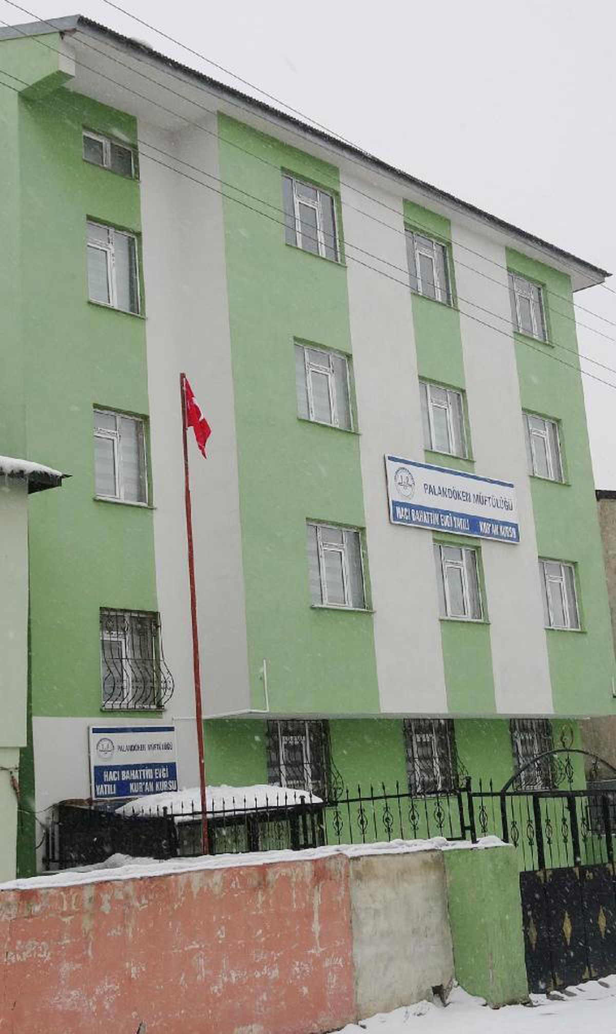 Kursta 13 çocuğa işkenceyle suçlanan 2 görevliye 195\'er yıl hapis talebi