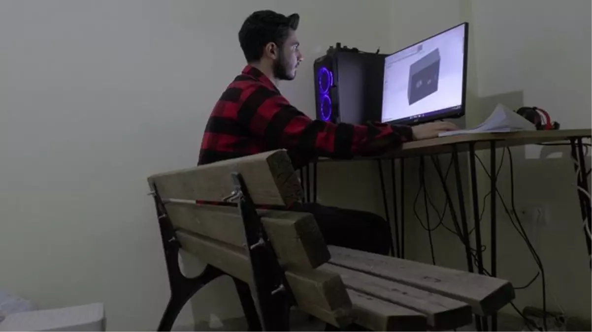 Öğrenciler evlerine aldığı bankı geri vermek istemiyor: Artık hayatımızın parçası oldu