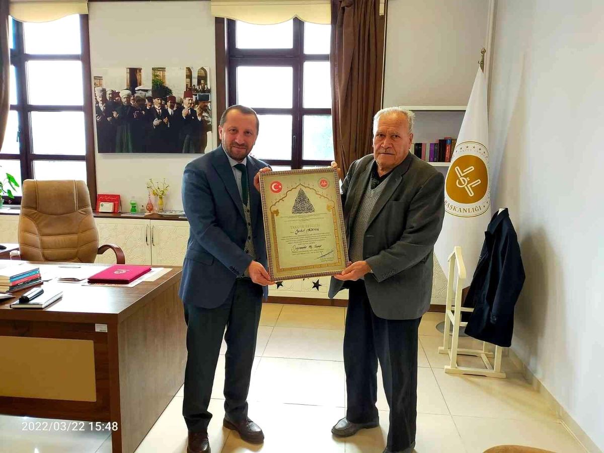 Simavlı hayırsevere Diyanet İşleri Başkanı Ali Erbaş\'tan takdir belgesi