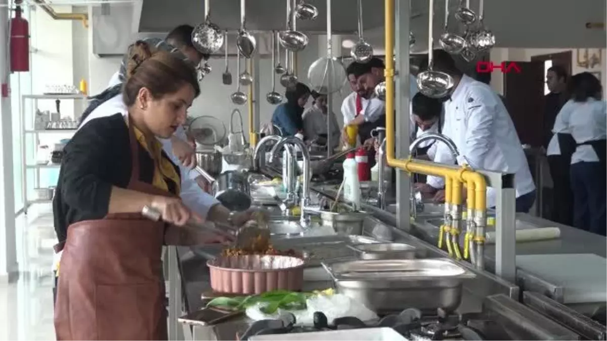 ŞIRNAK'TA ÜNİVERSİTELİ ÖĞRENCİLER SORYAZ BİTKİSİNİ 14 ÇEŞİT YEMEKTE KULLANDI