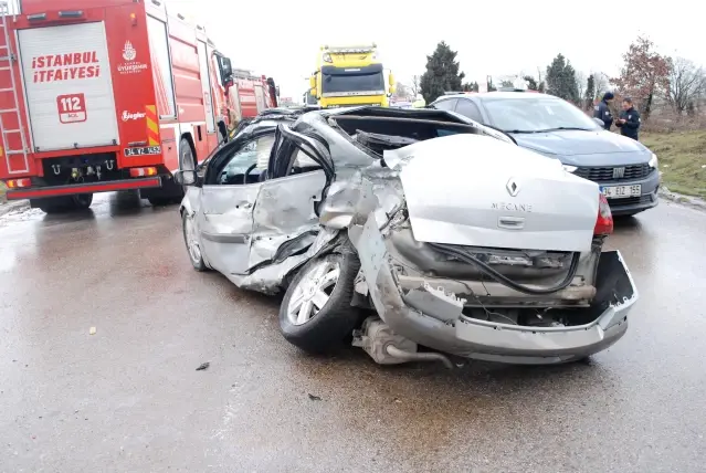 Son dakika... Tuzla'da kamyon ile otomobilin çarpıştığı kazada 2 sürücü yaralandı