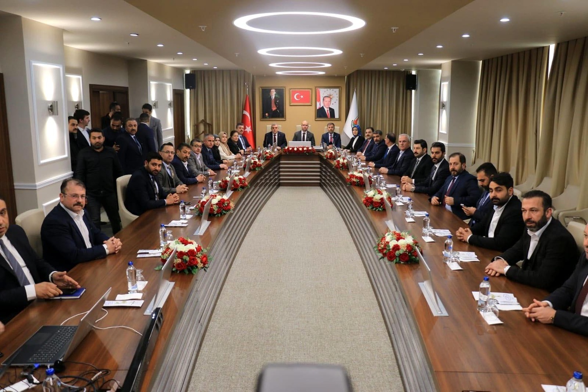 AK Partili Ömer İleri\'den Şanlıurfa Büyükşehir\'e ziyaret