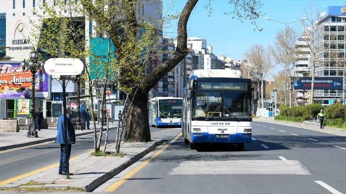Başkentte otobüslerin 24 saat ulaşım hizmeti yeniden başlıyor
