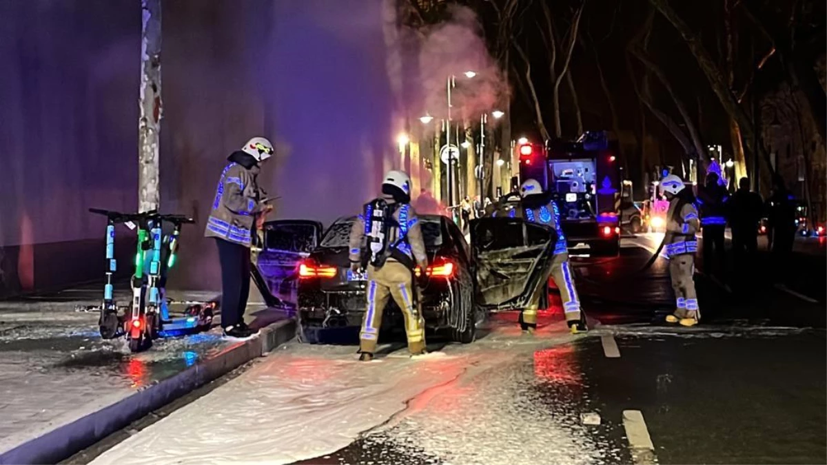 Beşiktaş\'ta olaylı gece: Lüks aracının yandığını görünce önce ağladı, sonra kavga etti