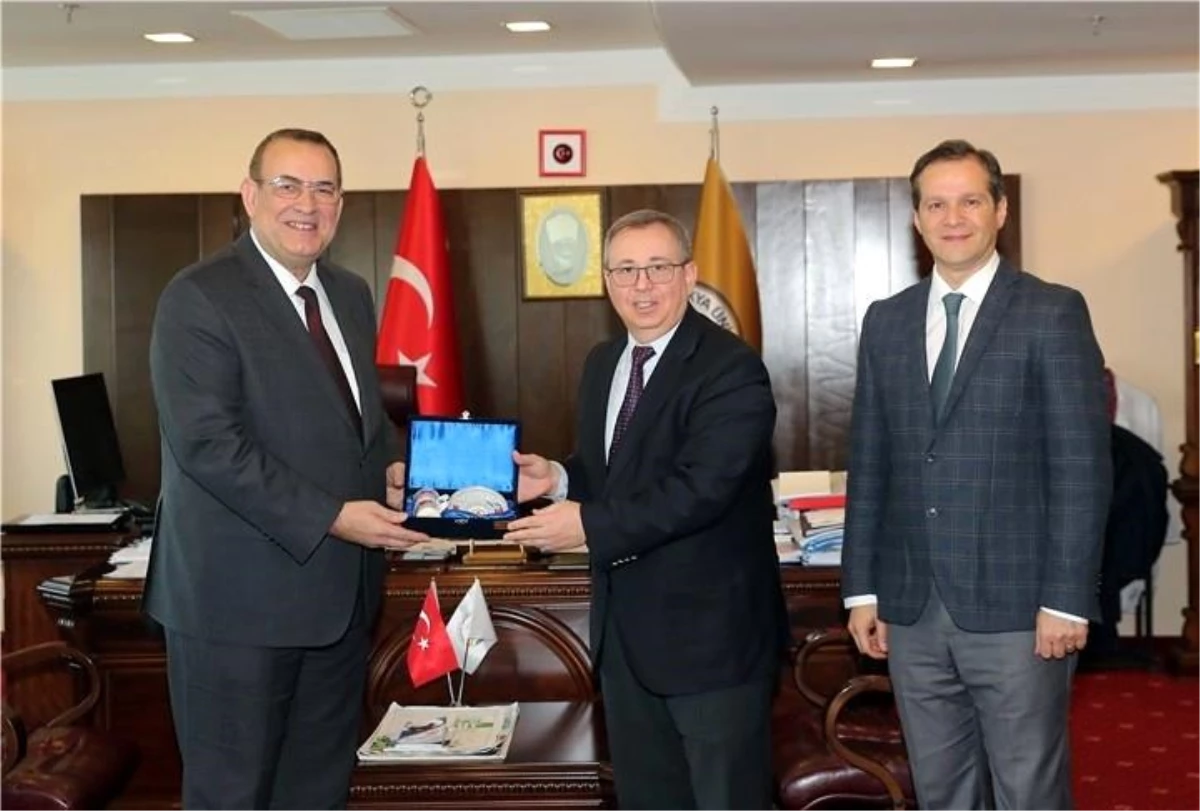 Bulgaristan eski Çevre Bakanı Çakırov\'dan Rektör Tabakoğlu ile görüştü