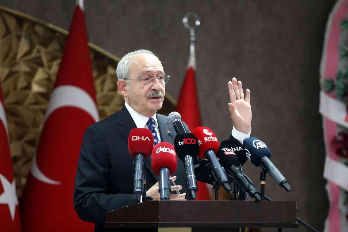 CHP lideri Kılıçdaroğlu: "Amirallere tek tek ulaşıp o bildiriyi yayımladıkları için teşekkür edilmesi gerekiyor"