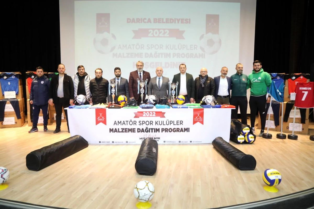 Darıca Belediyesi\'nden amatör spor kulüplerine malzeme desteği