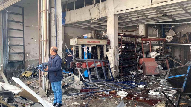 Son Dakika! Diyarbakır 3. Sanayi Sitesi'nde patlama! Çok sayıda ekip bölgede, yaralılar var!
