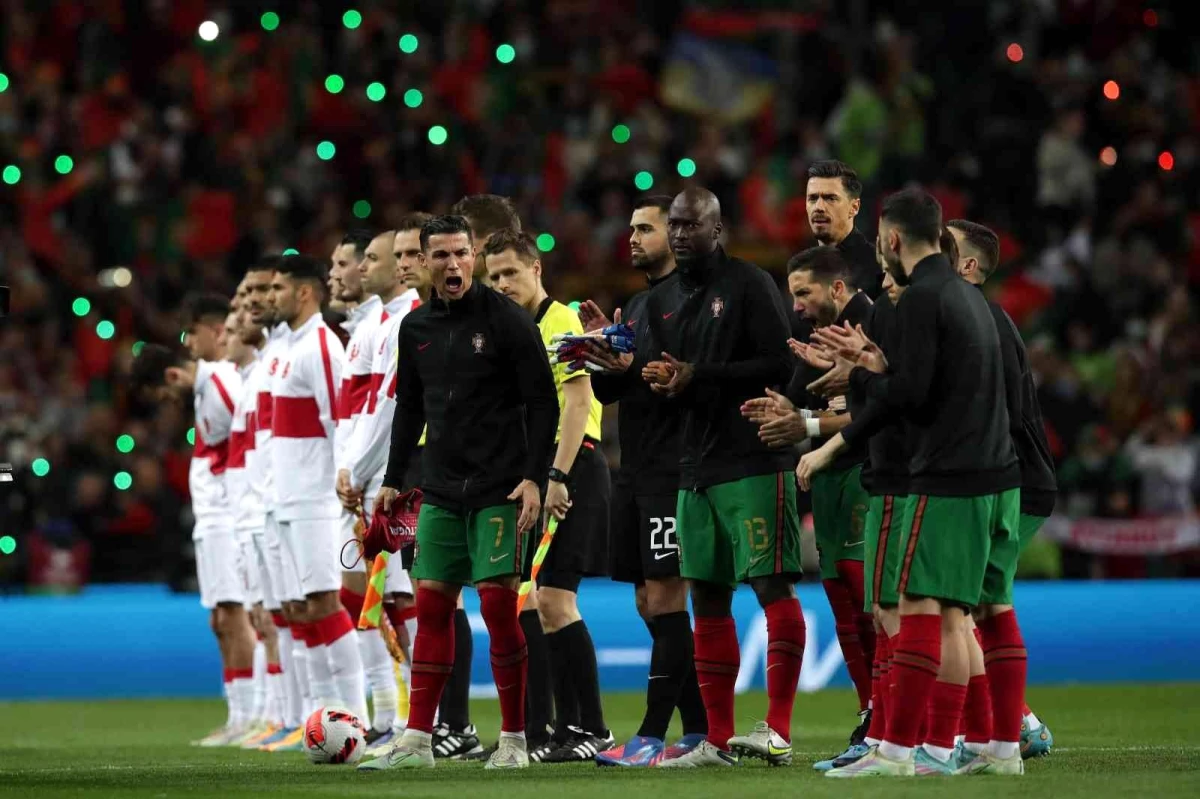 Dünya Kupası Play-Off Yarı Finali: Portekiz: 2 - Türkiye: 0 (İlk yarı)