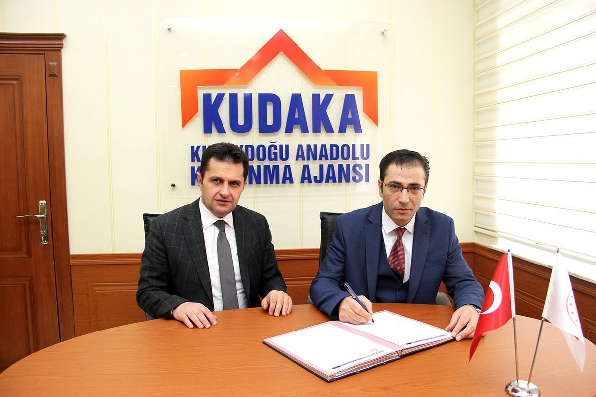 \'Fikirlerimi Tescilliyorum\' projesinin sözleşmesi imzalandı