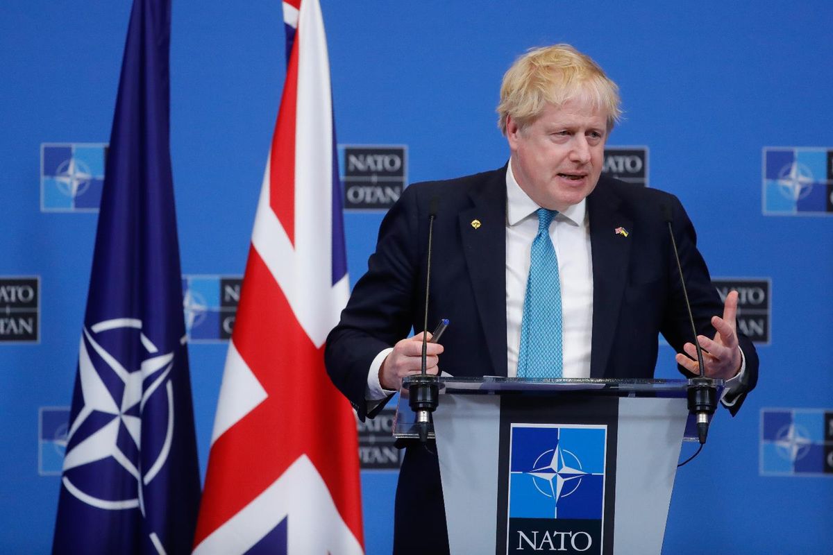 Johnson: "Ukrayna\'ya \'ölümcül yardımı\' artıracağız"