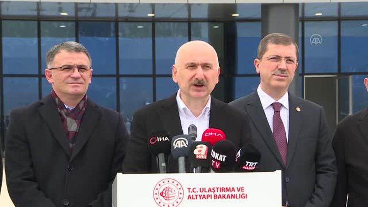 Son dakika haber | Bakan Karaismailoğlu, Tokat Havalimanı'nda incelemelerde bulundu