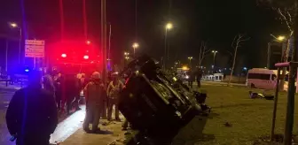 Kartal'da trafik kazası: Yoldan çıkan araç takla attı