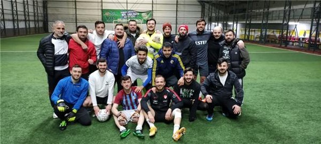 Konserden Sonra Halı Sahada Hakemlik Yaptı