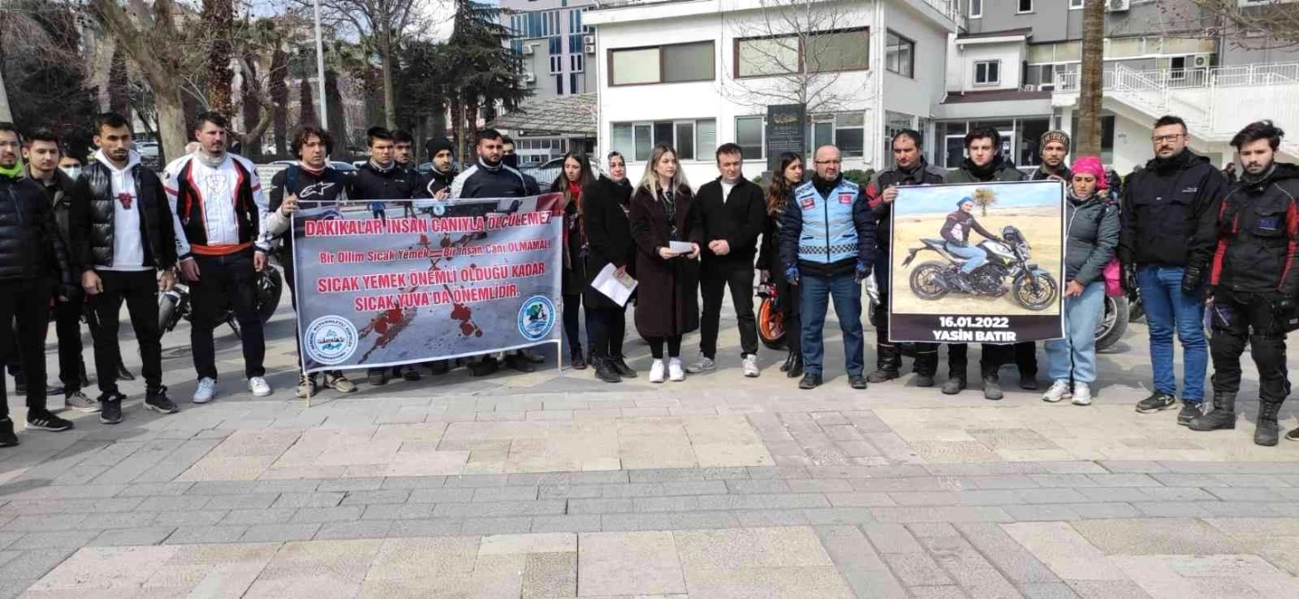 Motokuryeler, meslektaşlarının ölümüne neden olan alkollü sürücünün tahliye edilmesine tepki gösterdi