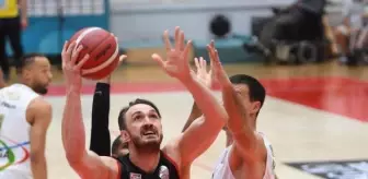 Pınar Karşıyaka'da Semih Erden dönüyor