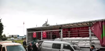Rizeli arıcılar arı besleme şekeri dağıtımına yoğun ilgi gösterdi