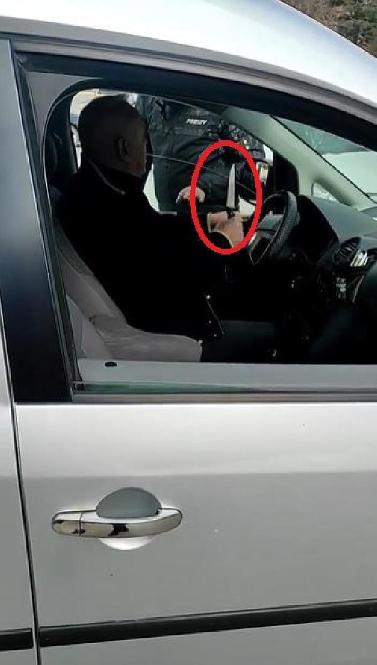 Son dakika haberleri | Trafikte ekmek bıçaklı kavga kamerada