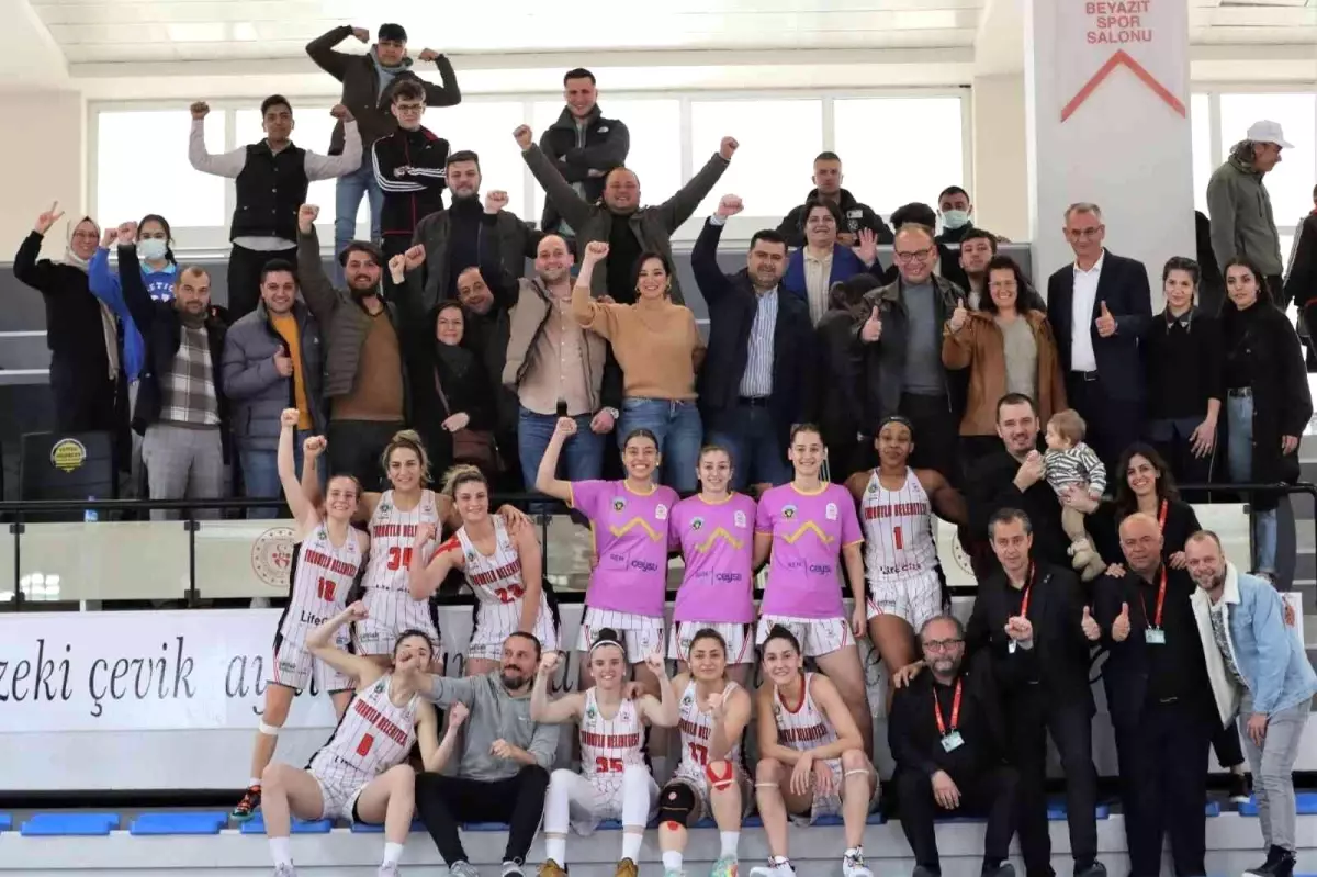 Turgutlu Belediyespor\'dan bir galibiyet daha: 75-66