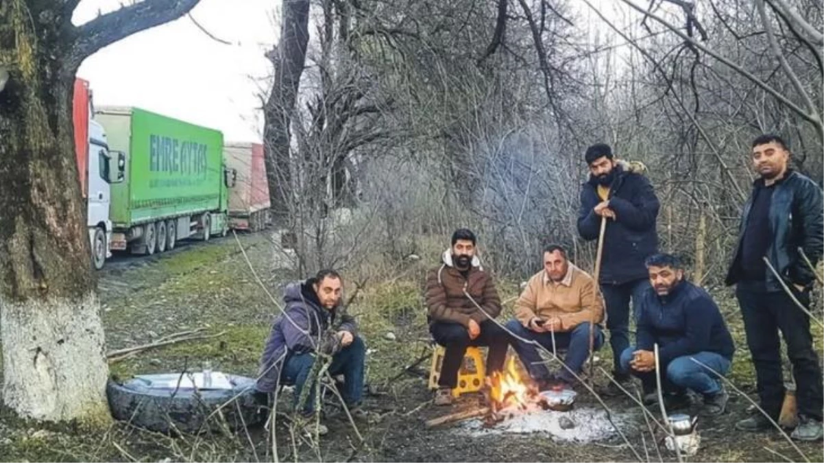 Türk şoförler Rus sınırında hayatta kalmaya çalışıyor! Yaşadığı strese dayanamayıp kalp krizi geçiren var