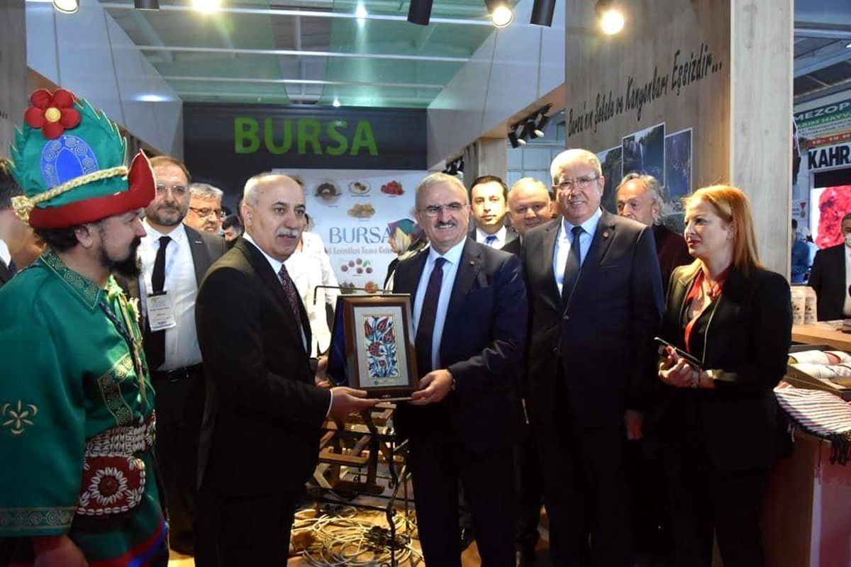 Başkan Aydın Diyarbakır\'da Bursa\'yı temsil etti