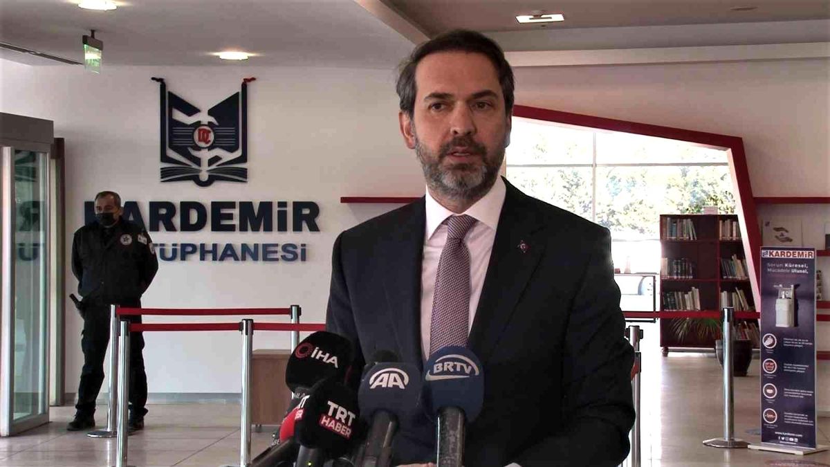 Bayraktar, "Tedarik zincirindeki bozulmalar aslında dünyanın belli üretim merkezlerine ihtiyacını ortaya çıkardı"