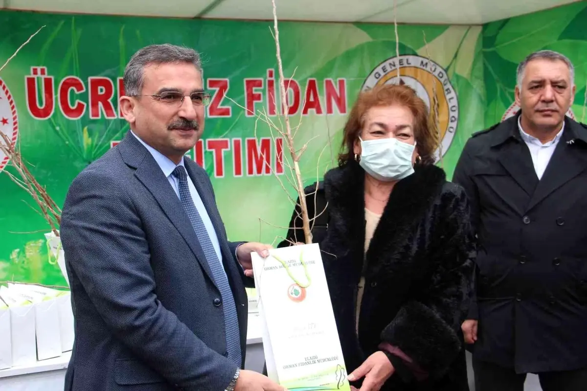 Elazığ\'da üreticilere 6 bin 500 dut fidanı dağıtıldı