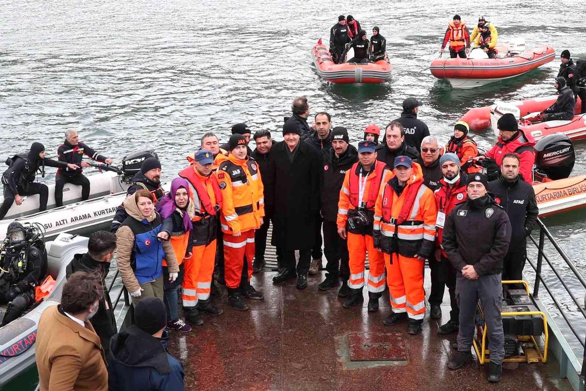 Son dakika haber | İçişleri Bakanı Soylu, Eğil ilçesinde AFAD\'ın dalış tatbikatını izledi