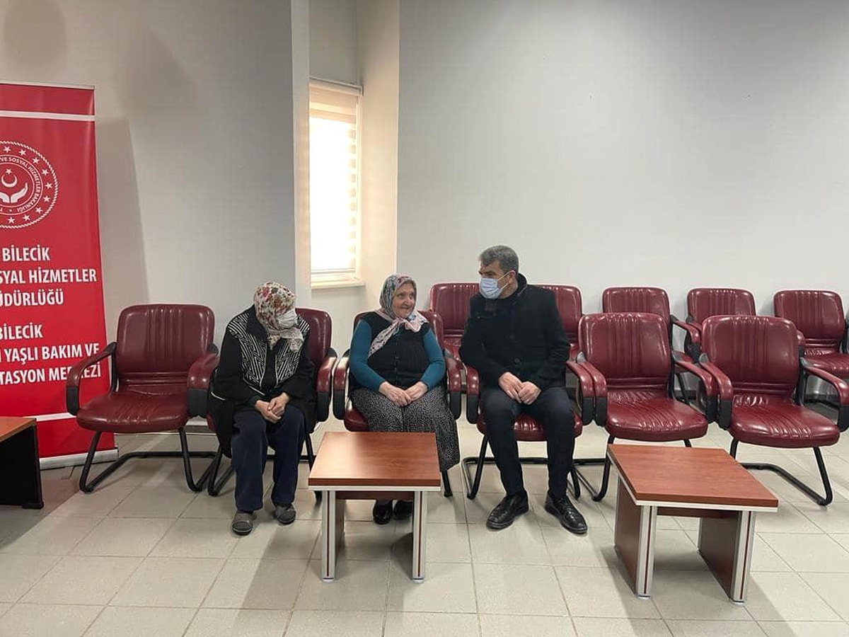 İl Başkanı Yıldırım, Huzurevi sakinlerinin hayır dualarını aldı