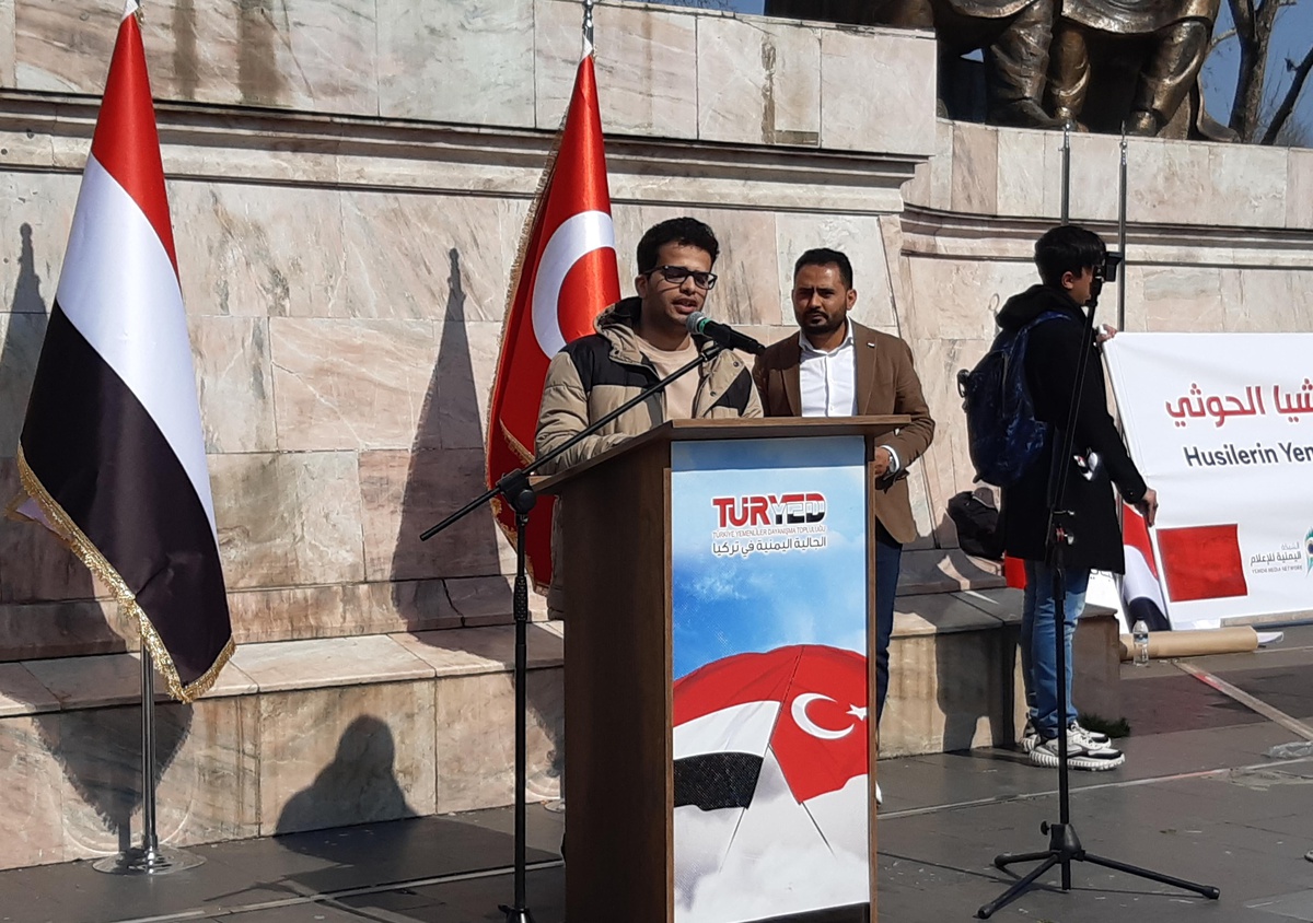 İstanbul\'daki Yemenliler, Husilerin saldırılarını kınadı