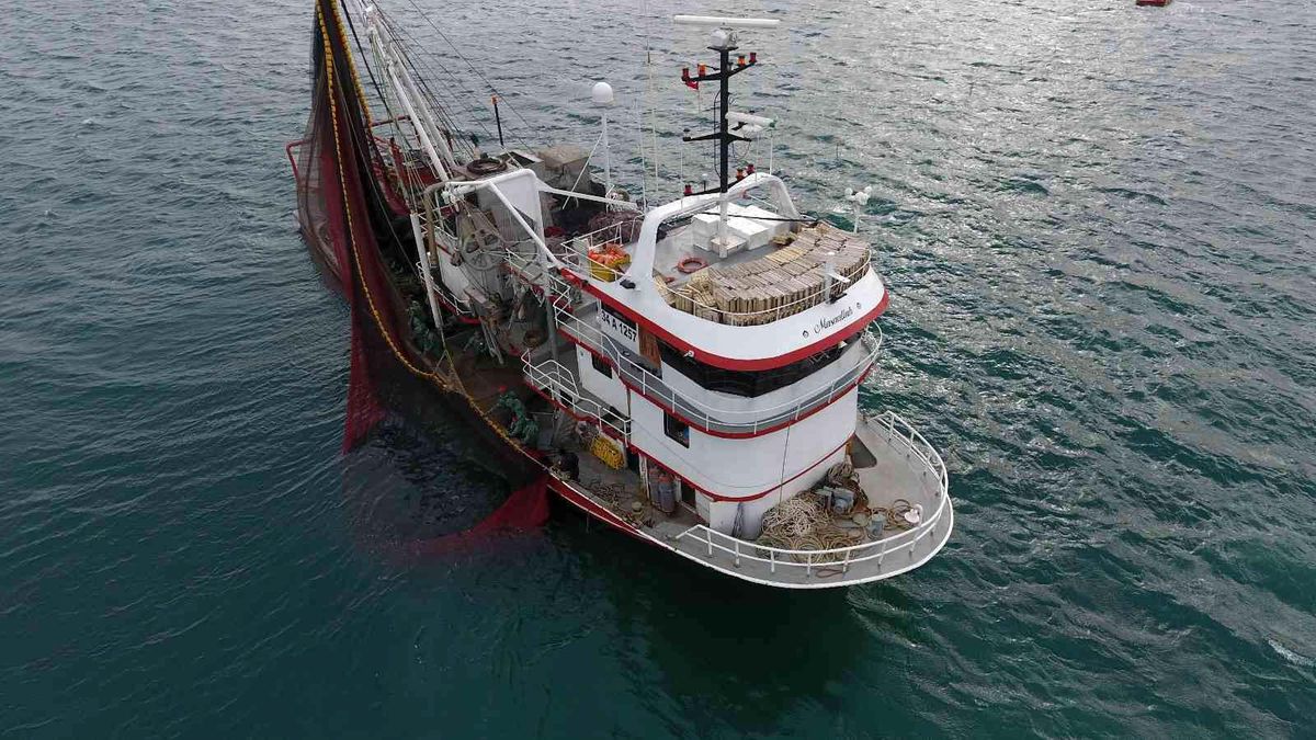 Karadeniz\'de sürüklenen mayınlardan balıkçılar endişeli