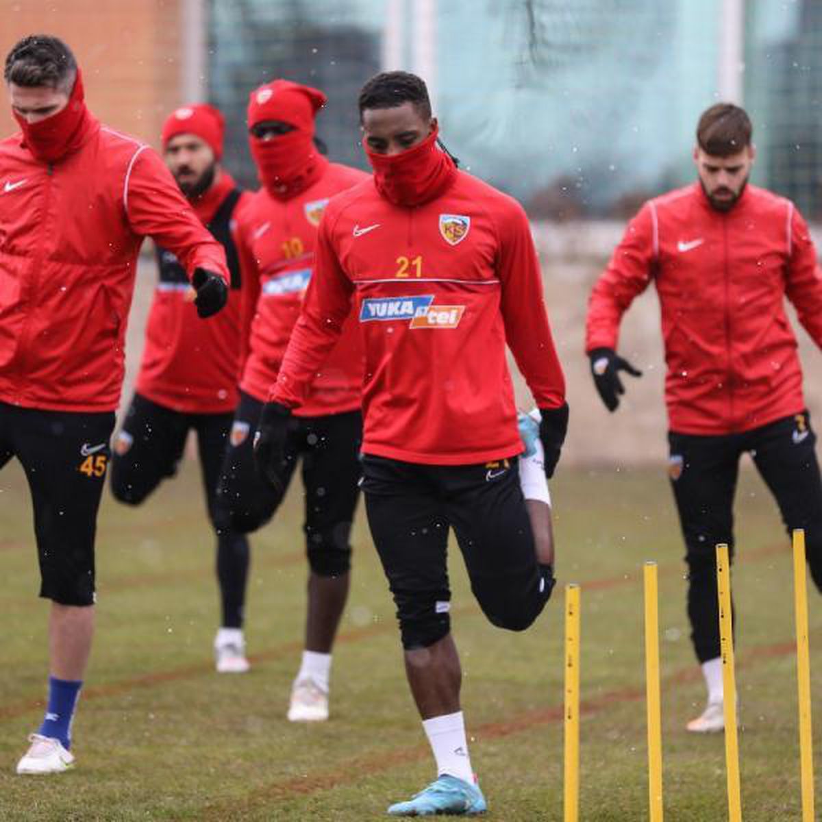 Kayserispor, Fenerbahçe mesaisine devam ediyor
