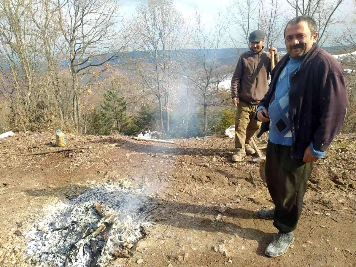 Mahalleliden ilginç yöntem: Kaya parçasını yakarak kırdı