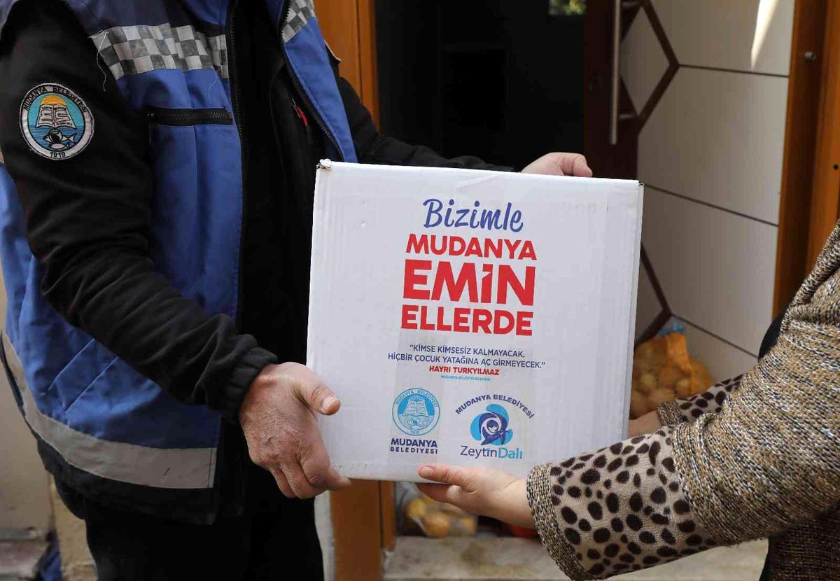 Mudanya Belediyesi\'nden ihtiyaç sahiplerine Ramazan paketi