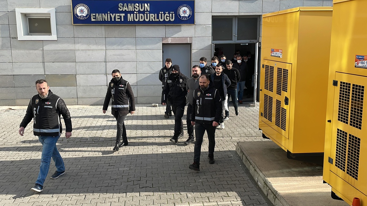Samsun merkezli suç örgütü operasyonunda yakalananlardan 13\'ü tutuklandı