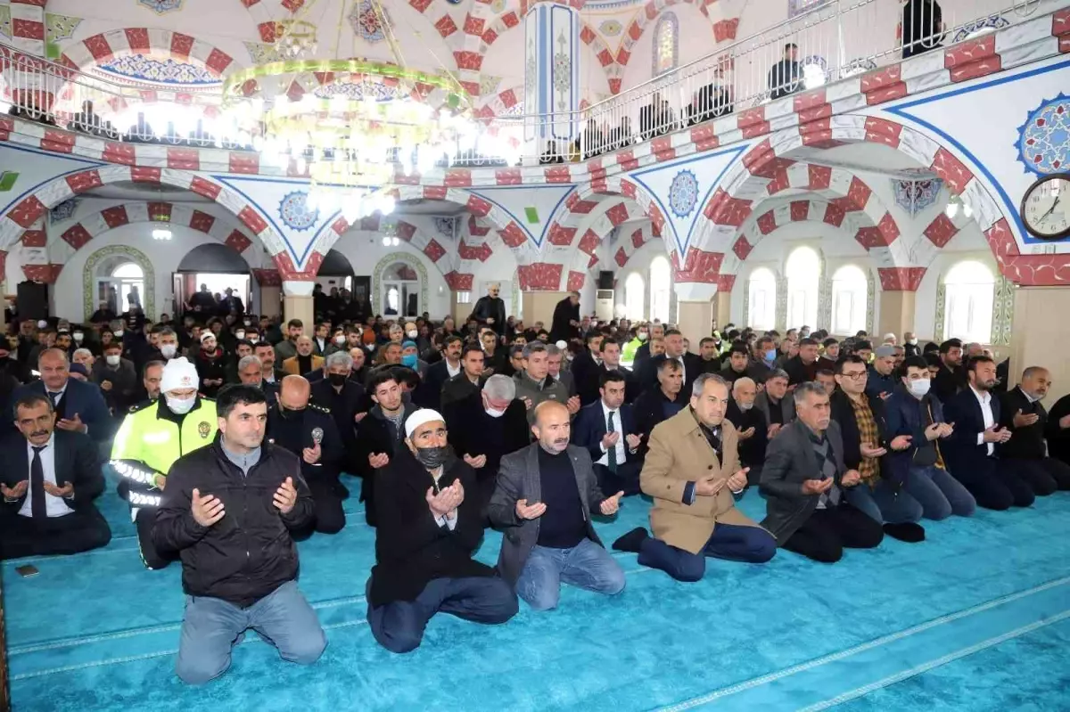 Son dakika haberleri... Şehit polis memuru Eyü Saz için mevlit okutuldu