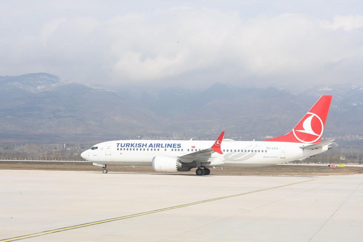 Yeni Havalimanı'na 'Tokat' isimli ilk yolcu uçağı indi