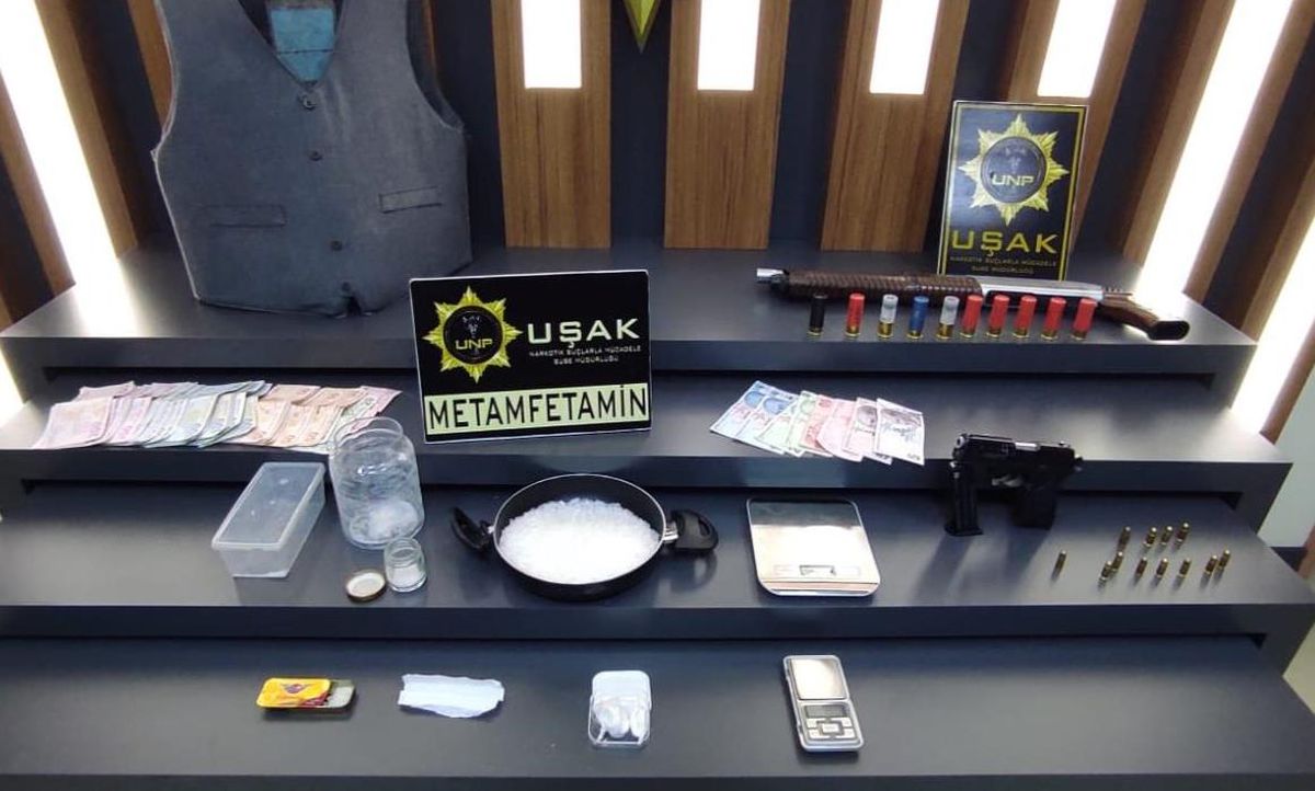 Son dakika haberi | Uşak\'ta uyuşturucu operasyonunda yakalanan 5 şüpheliden 2\'si tutuklandı