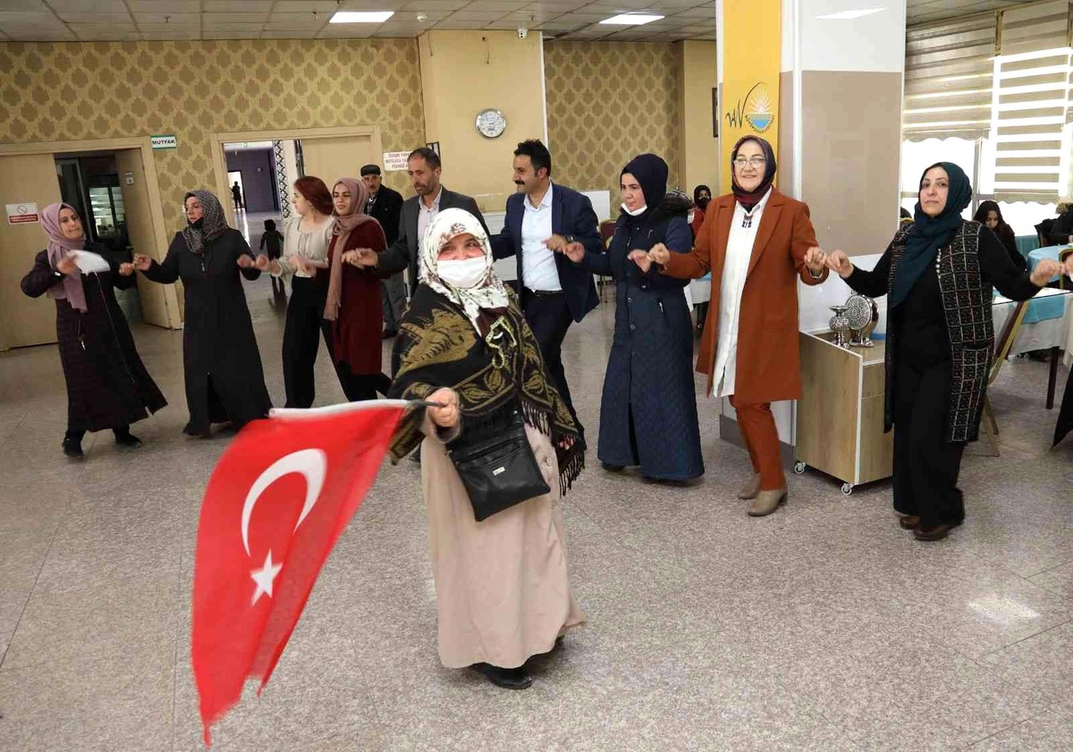 Van\'da "Gönülden Gönül\'e Dost Sohbetleri"