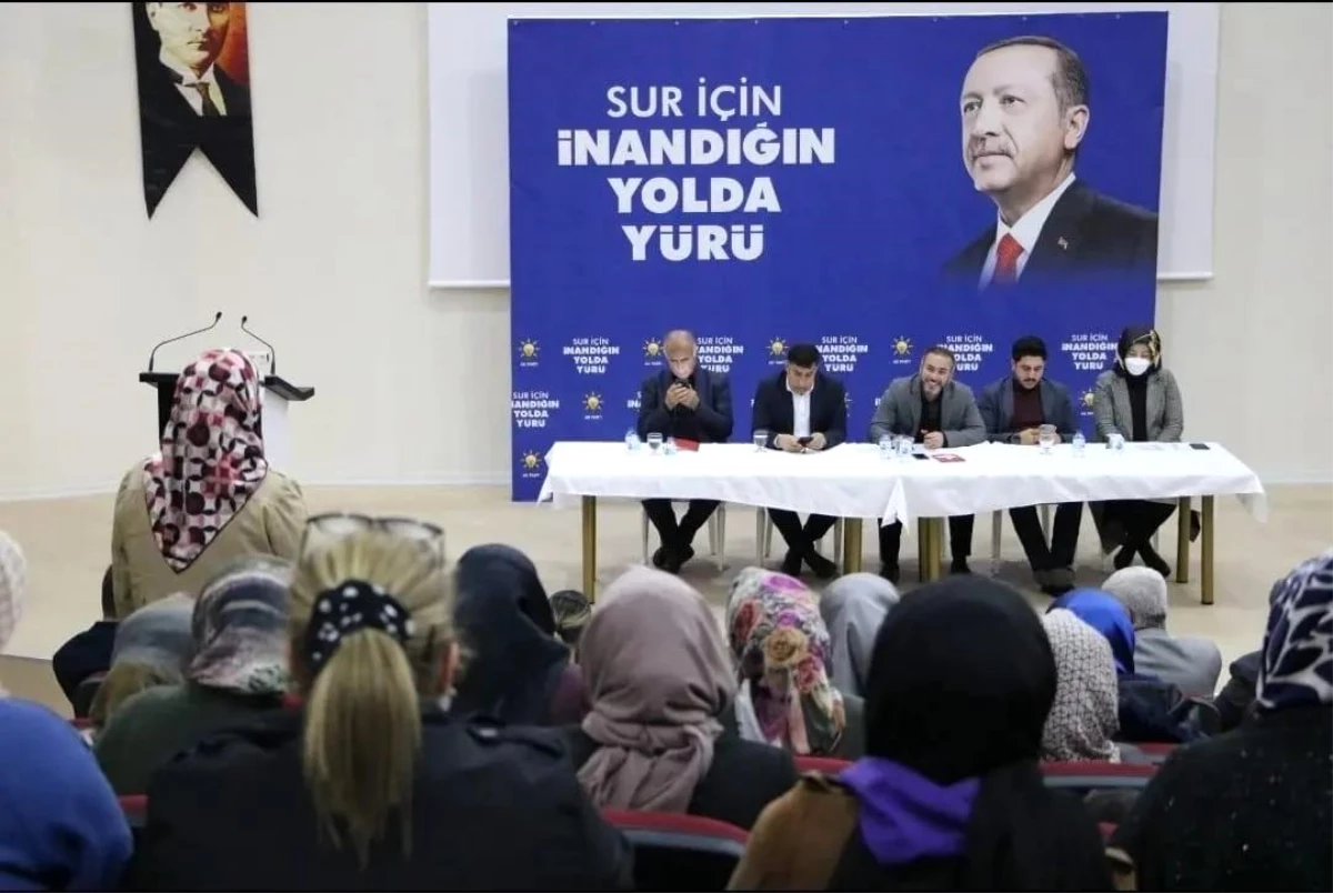 AK Parti Diyarbakır İl Teşkilatı, Sur'da partililerle bir araya geldi
