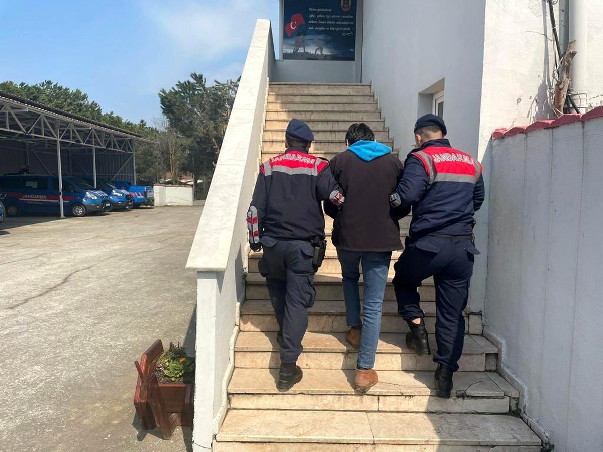 Bursa\'da aranan şahıs Akçakoca\'da yakalandı