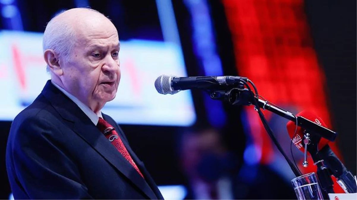 Bahçeli, CHP Lideri\'nin "Nereye yüzeceksin" sorusuna "Yüzmeyi değil, tummayı biliriz" diye yanıt verdi!