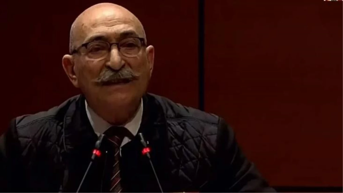 Galatasaray genel kurulunda gergin anlar! Osman Tanburacı oy birliğiyle salondan atıldı