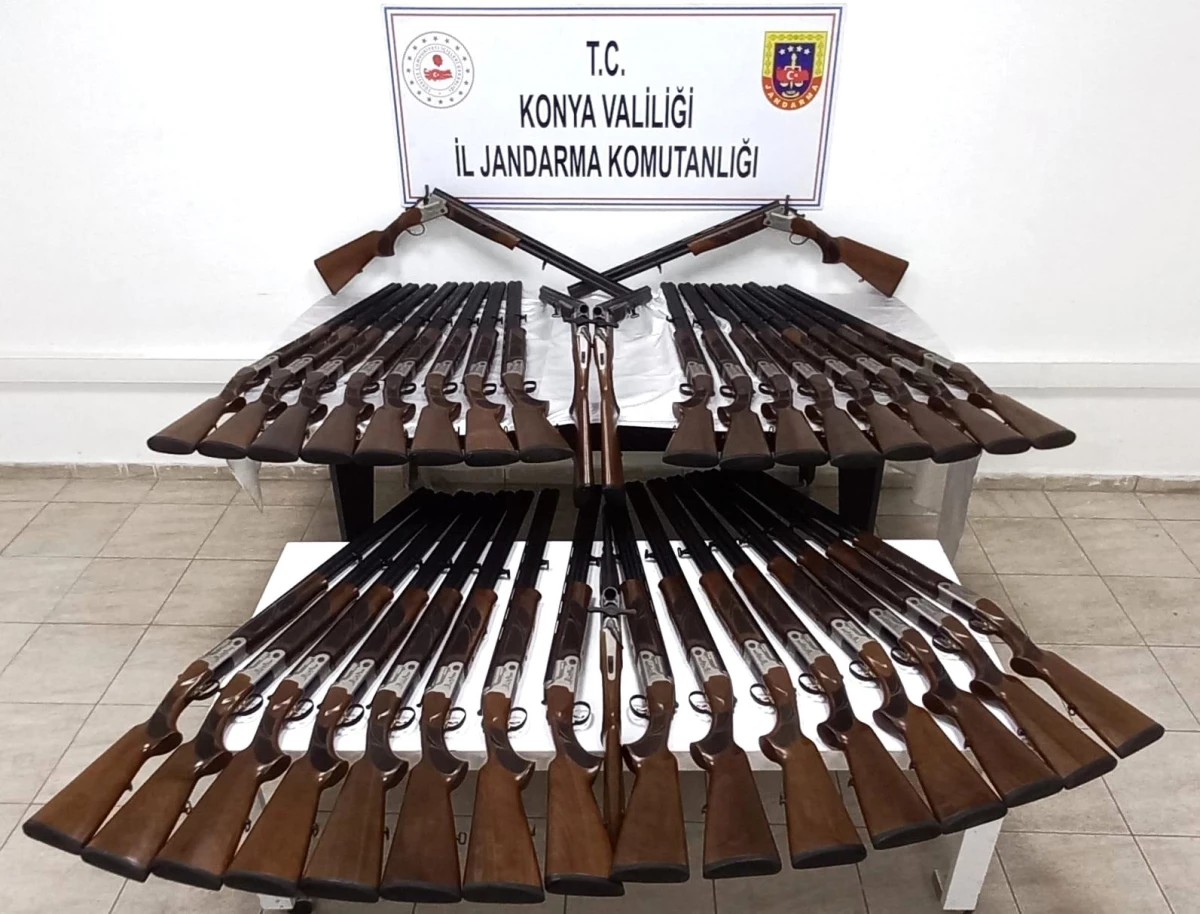 Konya\'da yasa dışı üretildiği iddia edilen 39 av tüfeği ele geçirildi
