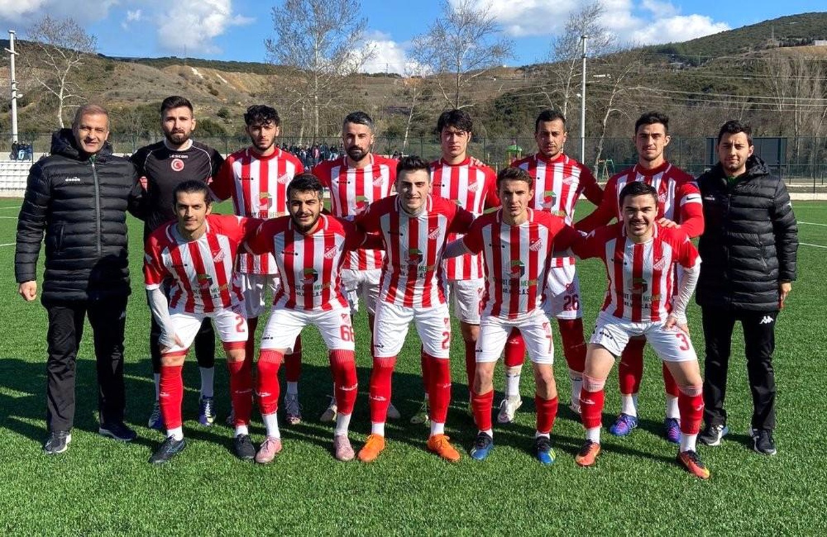 Son dakika haberleri! Lider Bilecikspor geriye düştüğü maçı kazanmasını bildi