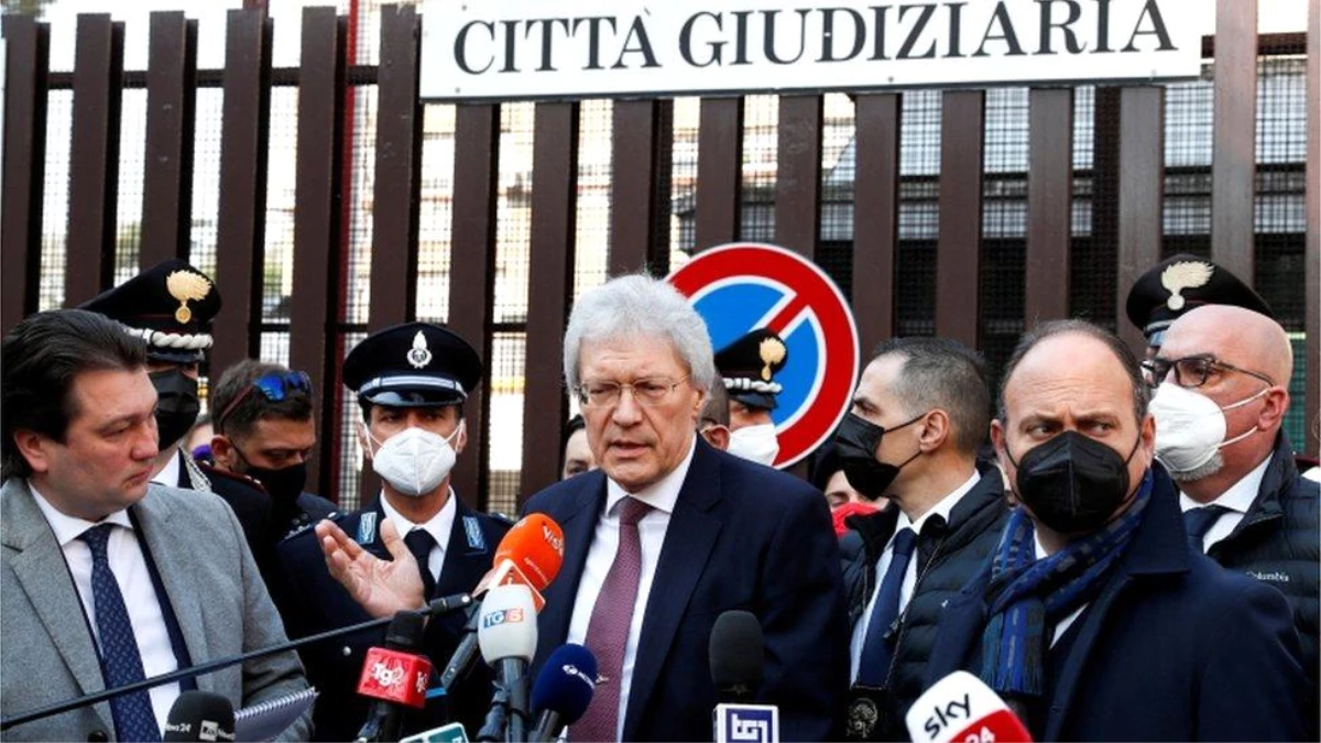 Rusya\'nın Roma Büyükelçisi İtalyan La Stampa gazetesi hakkında suç duyurusunda bulundu